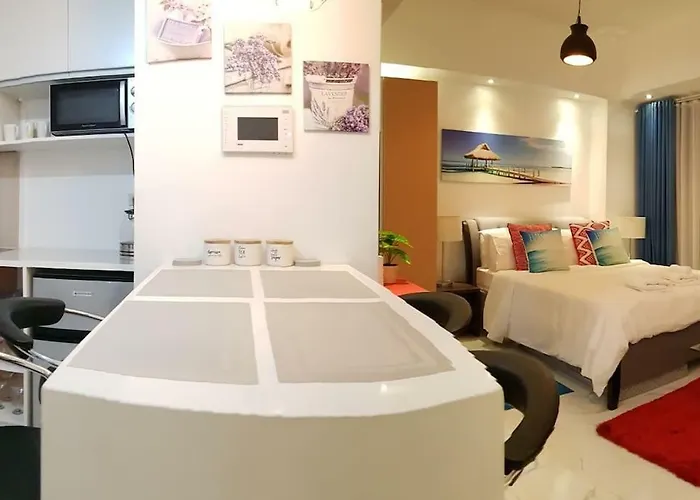 81 Newport Boulevard Aparthotel *