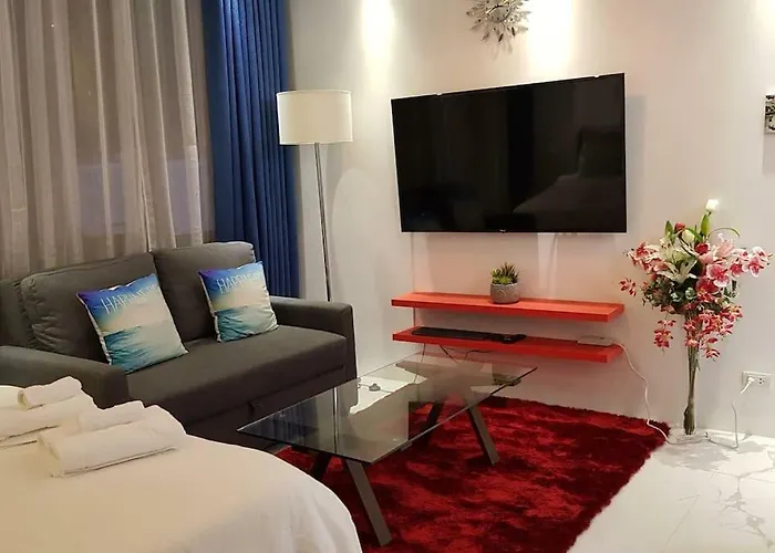81 Newport Boulevard * Manila